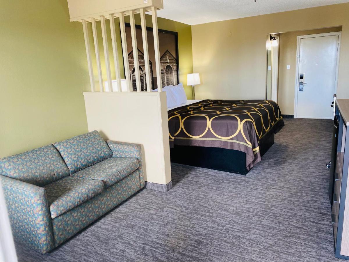 Super 8 By Wyndham New Iberia Motel Luaran gambar