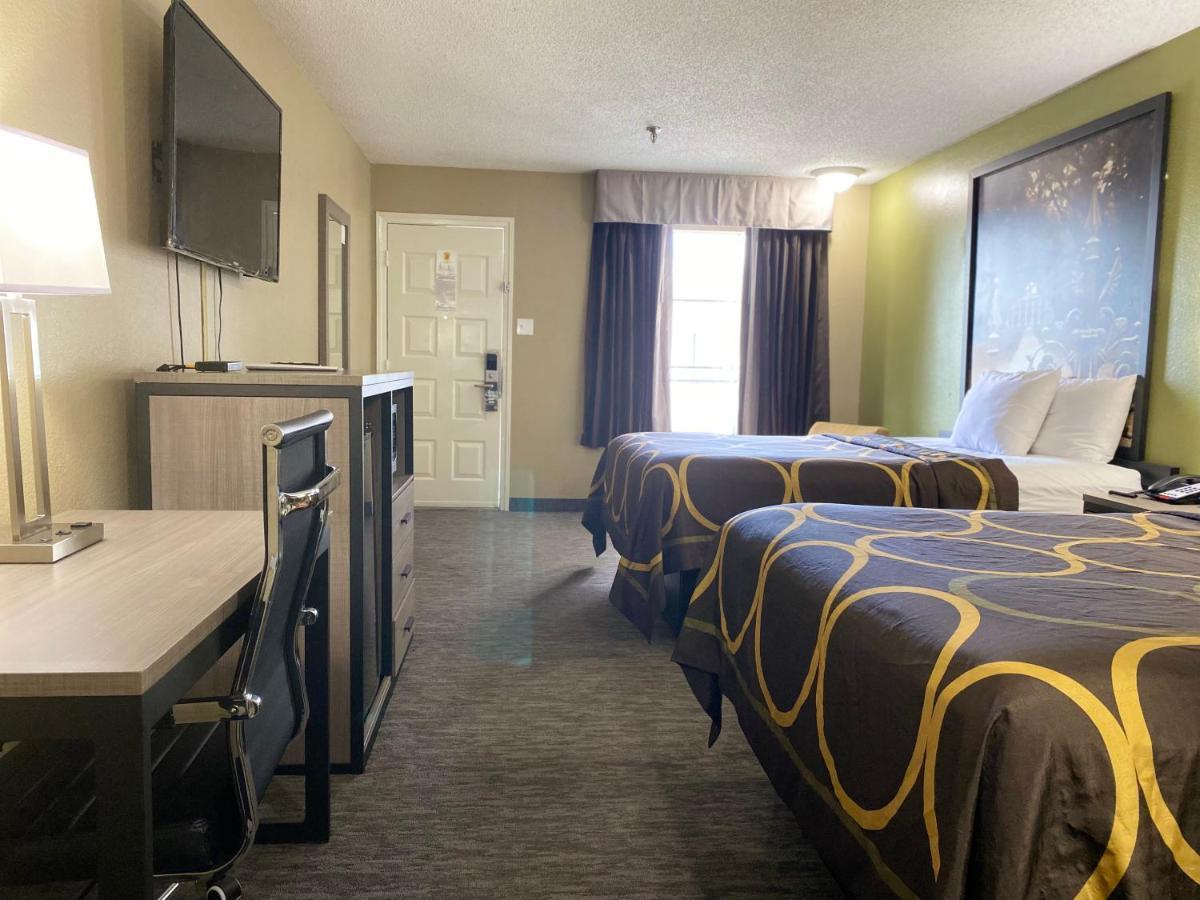 Super 8 By Wyndham New Iberia Motel Luaran gambar