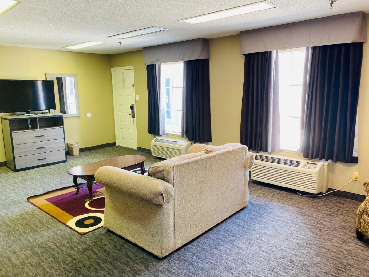 Super 8 By Wyndham New Iberia Motel Luaran gambar