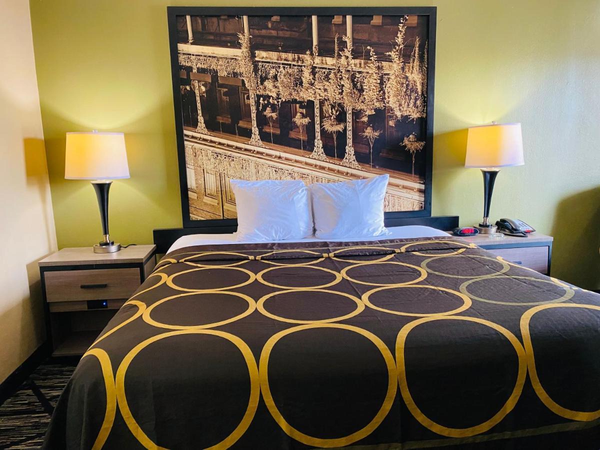 Super 8 By Wyndham New Iberia Motel Luaran gambar